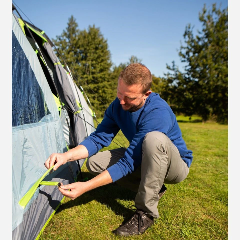 Coleman Meadowood 4 Person Large Tent With Blackout Bedrooms 5 Coleman Meadowood 4 Person Large Tent With Blackout Bedrooms - Image 5